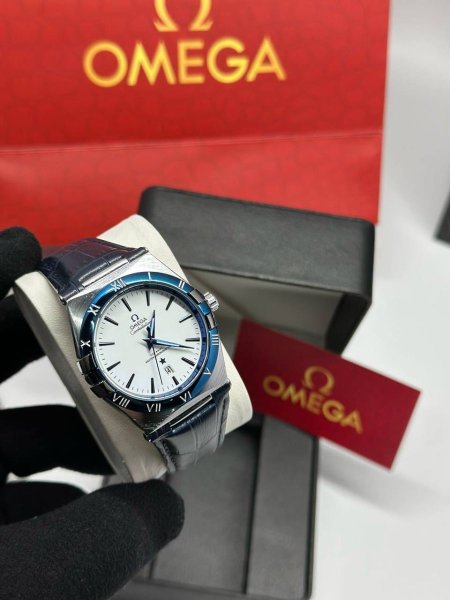 ساعة omega